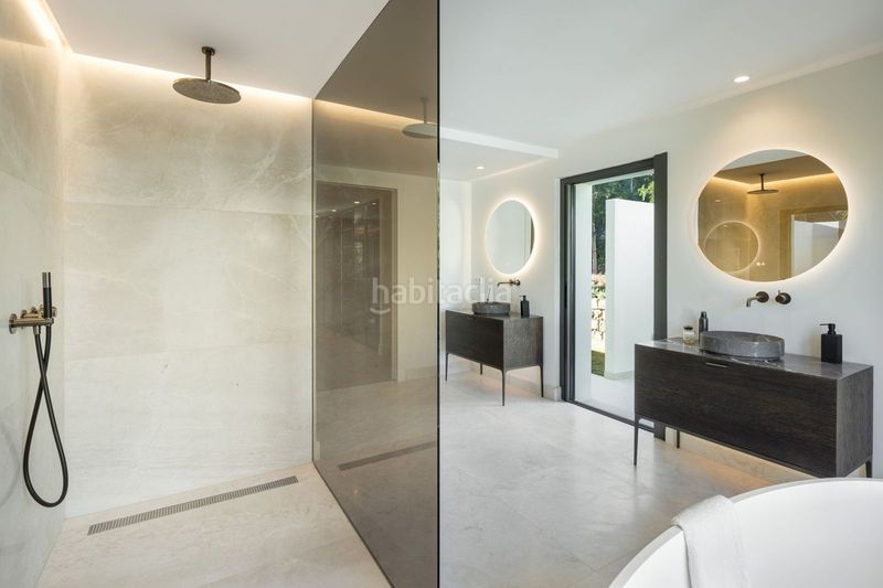 Foto 858a9c10-2bdd-4b39-aee4-6bb3171c7e2c. Chalet en Las Brisas Marbella