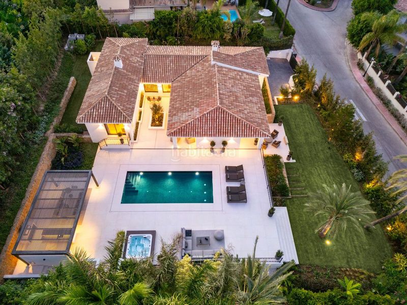Foto b85fd81b-802d-4a9f-a34b-edcbf74346c3. Chalet en Las Brisas Marbella