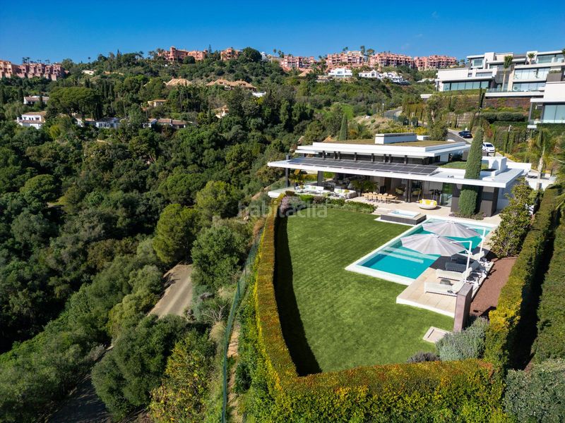 Foto ff1e5cfa-18cf-4b7b-955f-be6198de3225. Chalet con parcheggio piscina in La Quinta Benahavís