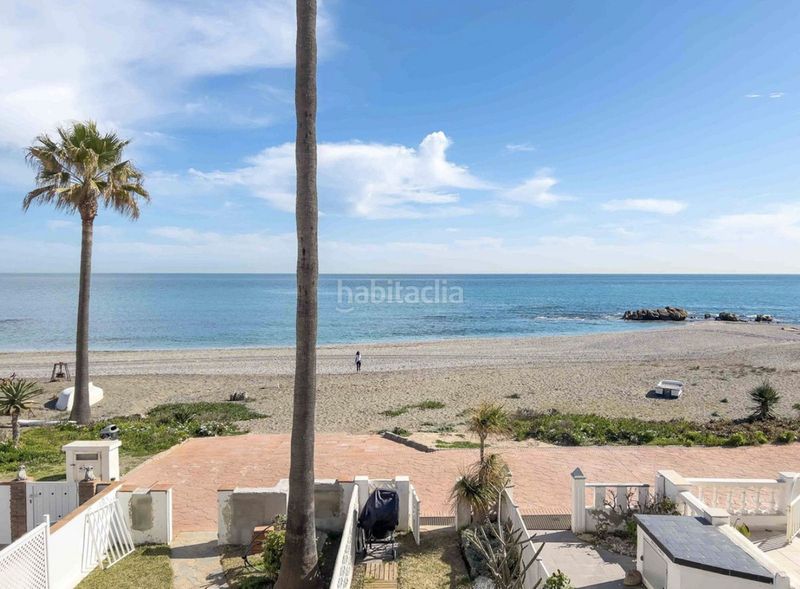 Foto 3f6bf086-ede3-44c9-97f5-997d97373ddc. Casa adossada amb piscina a Chullera Manilva