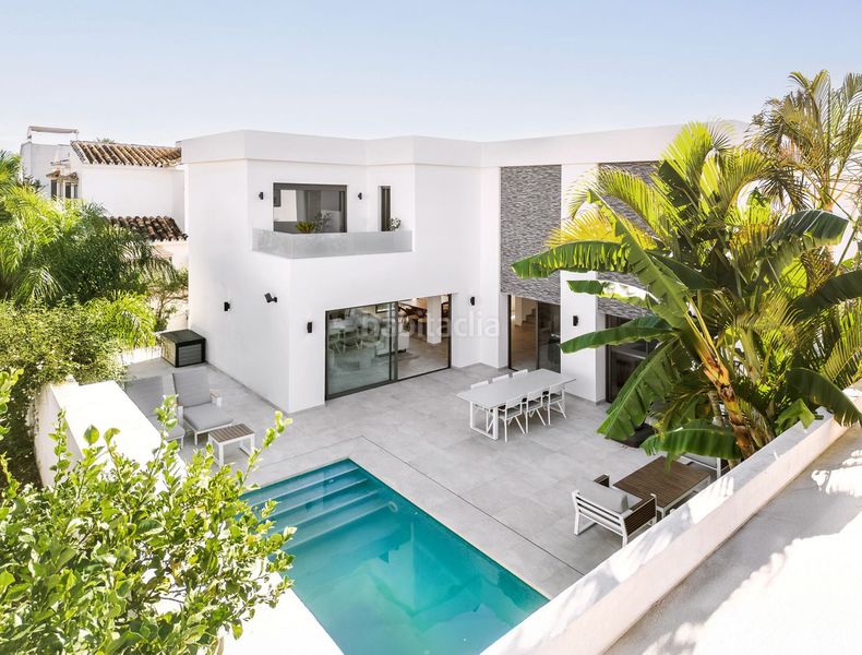 Foto 1a5324cb-1a88-47fc-82a2-a21efa4246ea. Chalet en Bello Horizonte - Lindasol Marbella