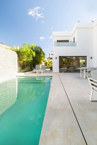 Foto 33c2817a-3fe9-47ed-91d0-594ab5d96d40. Chalet en Bello Horizonte - Lindasol Marbella