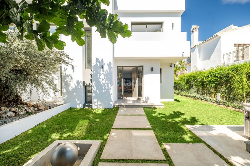 Foto ab4a0a82-a433-4854-a41a-117d30323583. Chalet en Bello Horizonte - Lindasol Marbella