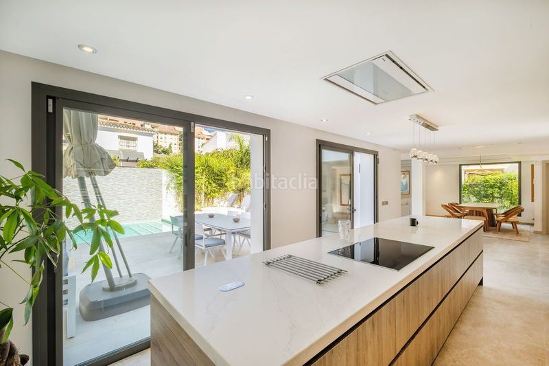 Foto b4514dfd-de84-4c26-be49-7fd496580797. Chalet en Bello Horizonte - Lindasol Marbella