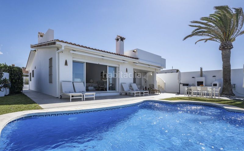 Foto 67a337c5-7351-43b2-af29-d353a9b5612e. Chalet en Costabella Marbella