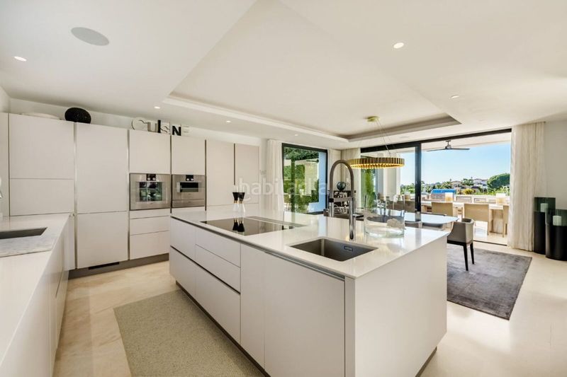 Foto bac9dea7-bf60-443b-be64-f3a7f4165ce2. Chalet en Las Brisas Marbella