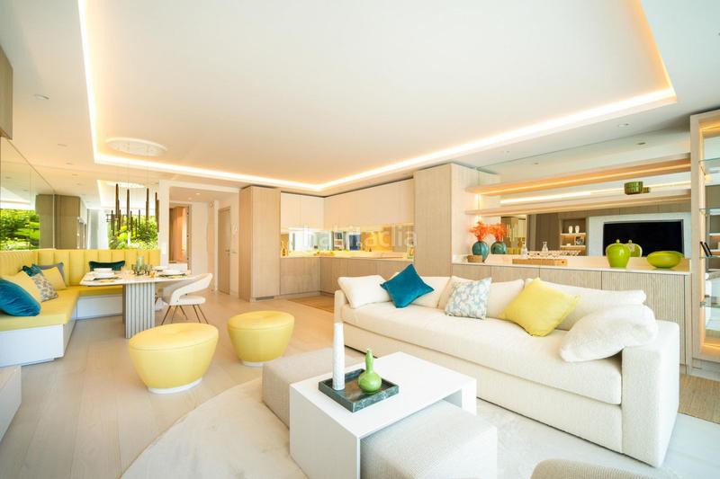 Foto b3dee705-d5cd-4c80-a660-09d1784f68c9. Ground floor with parking pool in Puente Romano Marbella