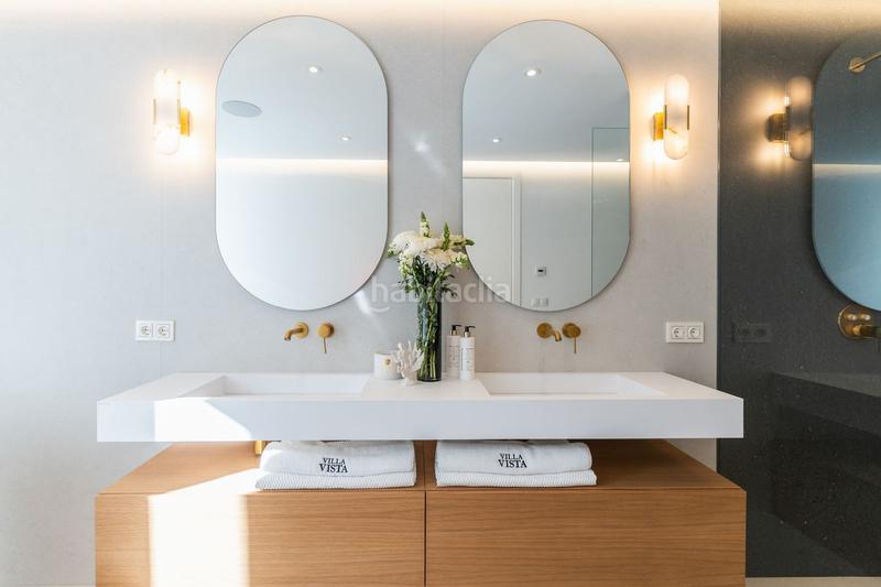 Foto 18a49a3f-3f4c-47c3-9b94-33ccba4ed6f0. Chalet mit parking pool in Marbesa Marbella