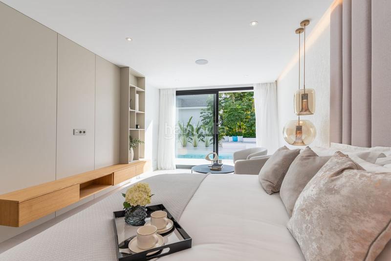 Foto 7c85b0f0-997f-4a2f-b004-2803a23ca3c4. Chalet mit parking pool in Marbesa Marbella