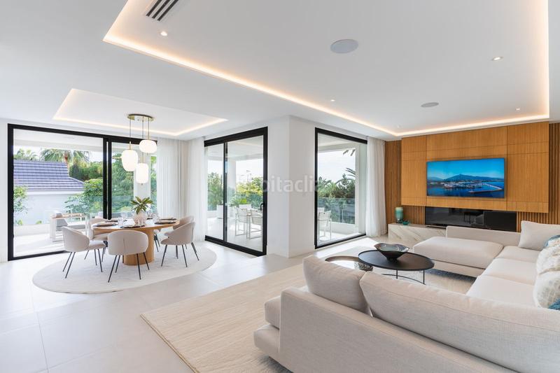 Foto a4ee71ab-d3b7-40dc-ac47-288abcfa5278. Chalet mit parking pool in Marbesa Marbella