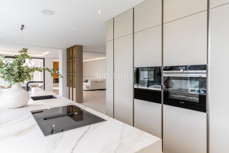 Foto af5cb80b-42fc-424a-ab67-312ba868a58a. Chalet mit parking pool in Marbesa Marbella