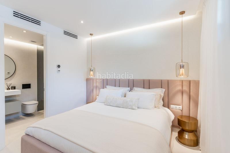 Foto c2f15c51-7d3b-43fa-ae06-fd6d3aada357. Chalet en Marbesa Marbella