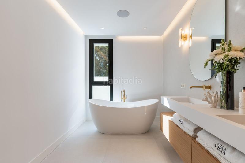 Foto b0794207-543d-43e5-a549-4c5203c0e463. Chalet con parcheggio piscina in Marbesa Marbella