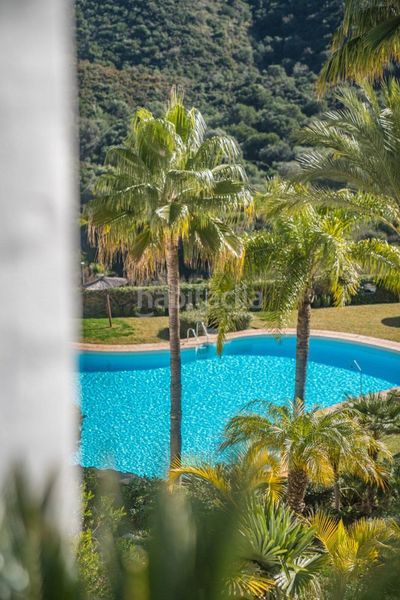 Foto 1a4de613-9b6a-4fbc-afa2-975e5411d25c. Duplex con parcheggio piscina in La Quinta Benahavís