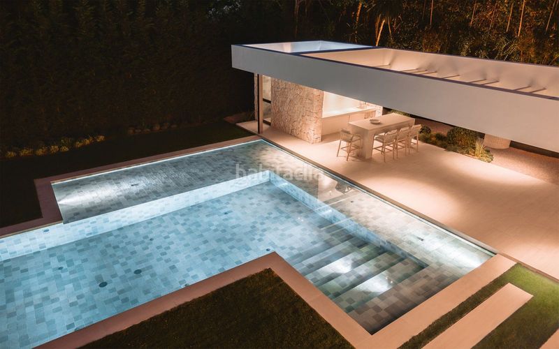 Foto 1baed0e1-e08f-4b36-9a85-8fdf4fb6ec02. Xalet amb aparcament piscina a Las Brisas Marbella