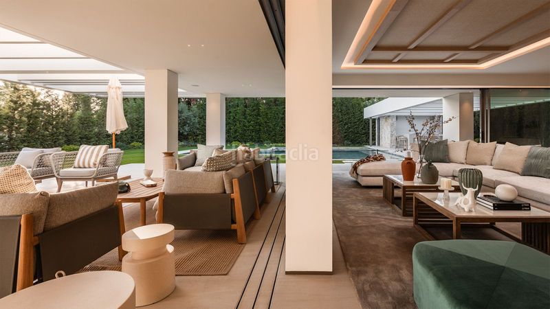 Foto 38bebd88-3a2a-4548-bc2a-d8f144f58682. Xalet amb aparcament piscina a Las Brisas Marbella