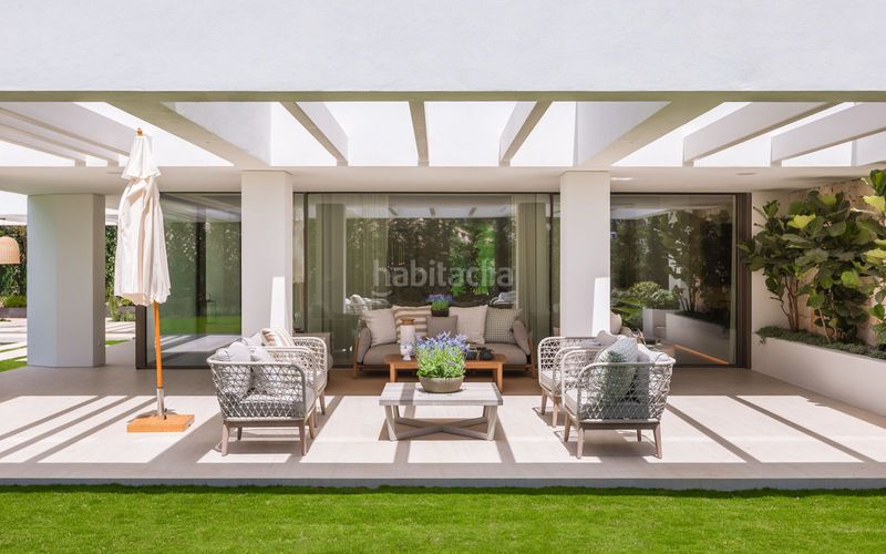 Foto bbb20bec-e132-4f76-94c9-40418c1b95af. Xalet amb aparcament piscina a Las Brisas Marbella