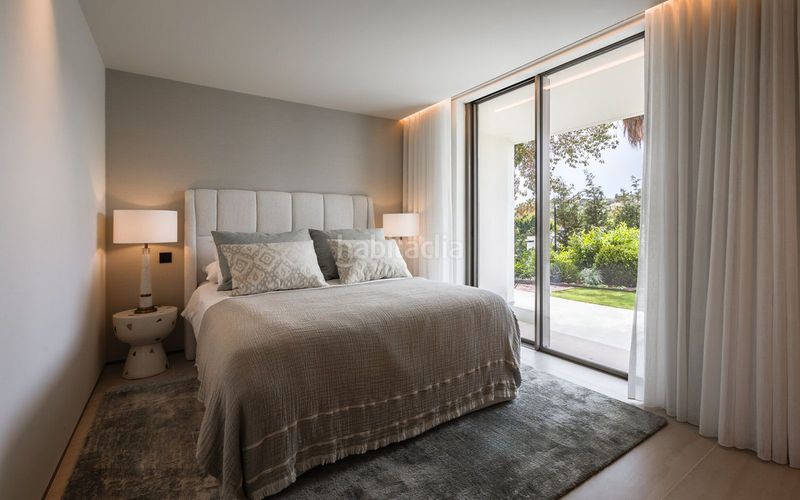 Foto c4df6977-4792-4581-baf3-d20e9ab0327f. Xalet amb aparcament piscina a Las Brisas Marbella