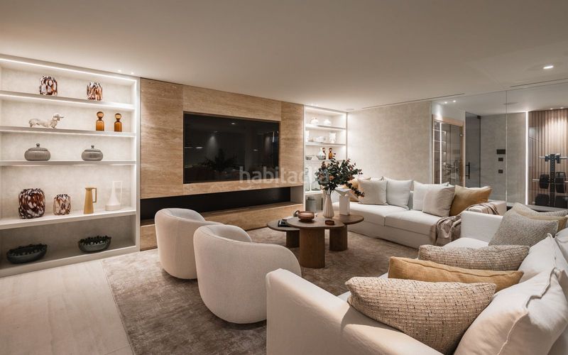 Foto d74b3545-18a6-457a-b5b1-00f325eb804d. Xalet amb aparcament piscina a Las Brisas Marbella