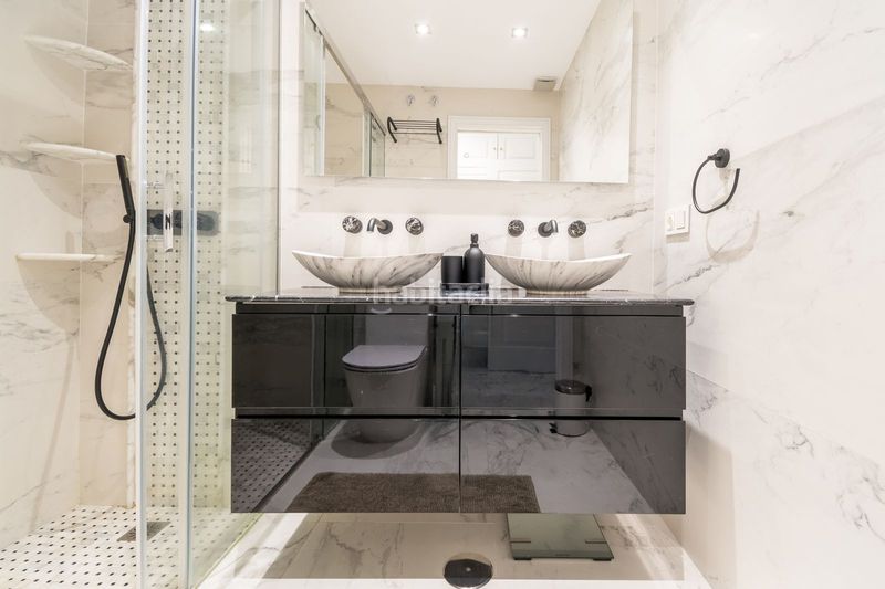 Foto b92d0086-9a73-4e88-bf48-3e5d31f191a0. Planta baixa amb aparcament piscina a La Carolina - Guadalpín Marbella