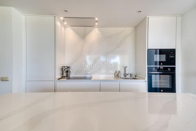 Foto ac77c4c3-bde8-4df1-8d60-28b5f7c24e80. Ground floor with parking pool in Casares pueblo Casares