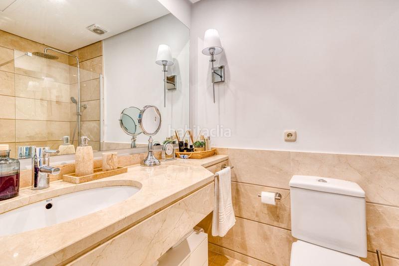 Foto dec384ce-a4da-4a38-ad50-e7c7978f6bbd. Ground floor with parking pool in Casares pueblo Casares