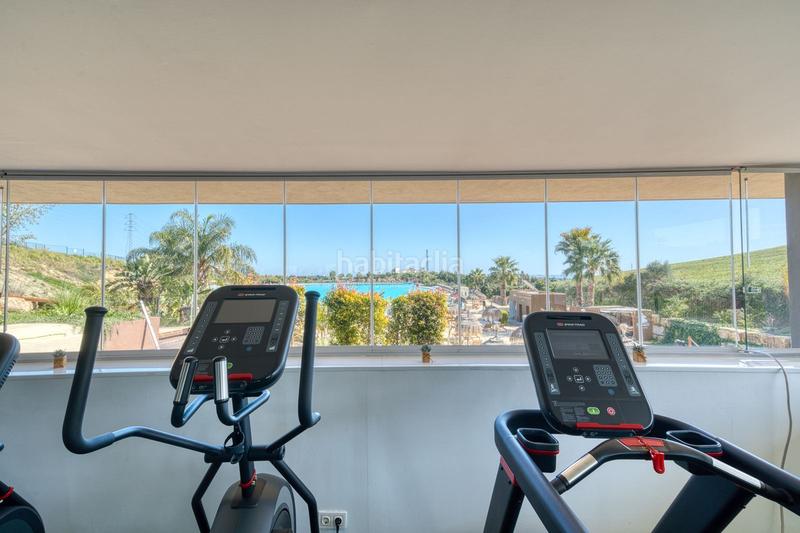 Foto e63dd153-5a2a-4bb5-93b7-6aa724f1e131. Ground floor with parking pool in Casares pueblo Casares