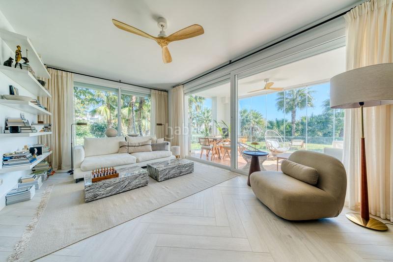 Foto c1728664-b9e7-4278-ba16-4111fa35ad69. Planta baixa amb aparcament piscina a Casares pueblo Casares