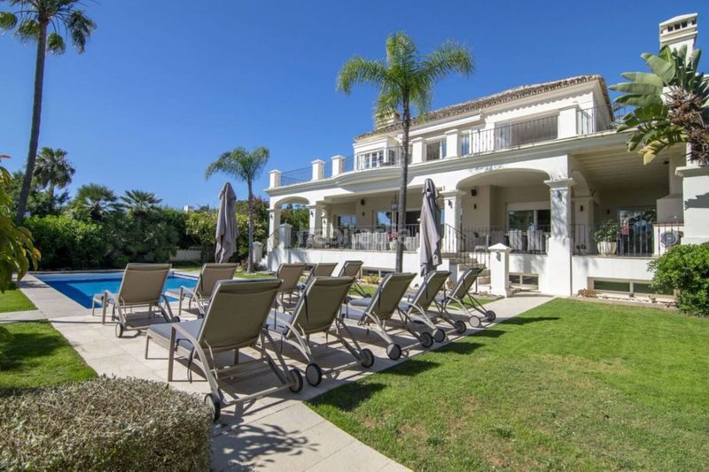Foto 6c3b919b-f564-44ba-8f0e-23f53fcef927. Chalet en Las Brisas Marbella