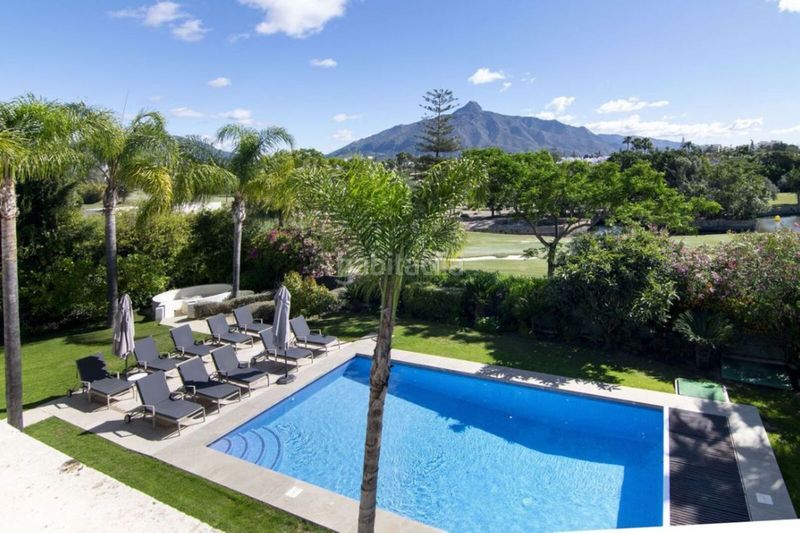 Foto 09963a41-18fc-4958-8a2c-d06cecf7d973. Xalet amb aparcament piscina a Las Brisas Marbella