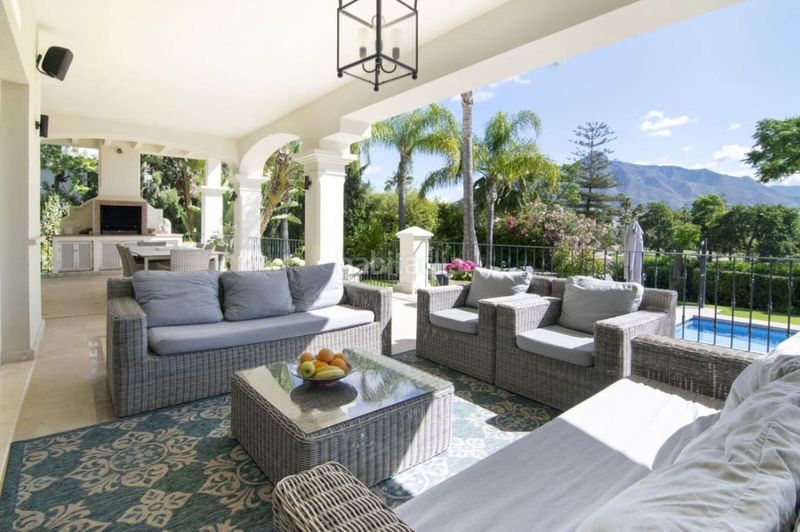 Foto 4a54d16c-9296-4231-af03-bb26a2e9aa03. Xalet amb aparcament piscina a Las Brisas Marbella