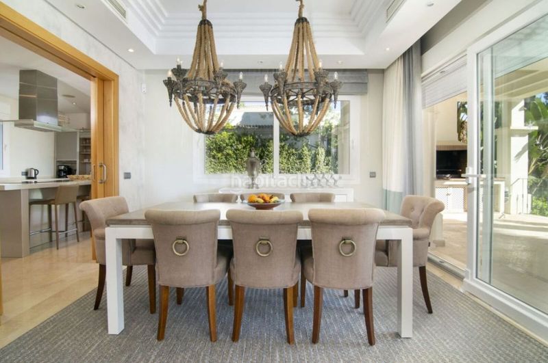 Foto 54e36866-05bc-433a-a9c5-ce86ffa037f1. Xalet amb aparcament piscina a Las Brisas Marbella