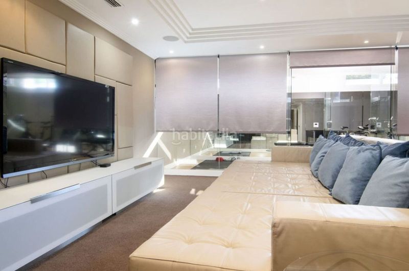 Foto 8c0f4d37-012e-490a-b848-8182ce19f3e2. Xalet amb aparcament piscina a Las Brisas Marbella