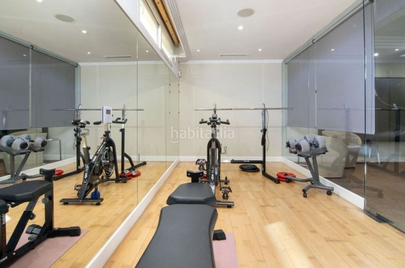 Foto d3730753-8a55-4a9b-9d69-d0b48ec5b488. Xalet amb aparcament piscina a Las Brisas Marbella