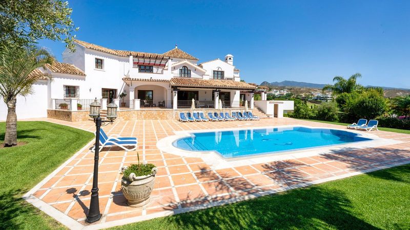 Foto bd51043e-6579-425d-b0d5-d61836e9d46b. Chalet en Los Flamingos Benahavís
