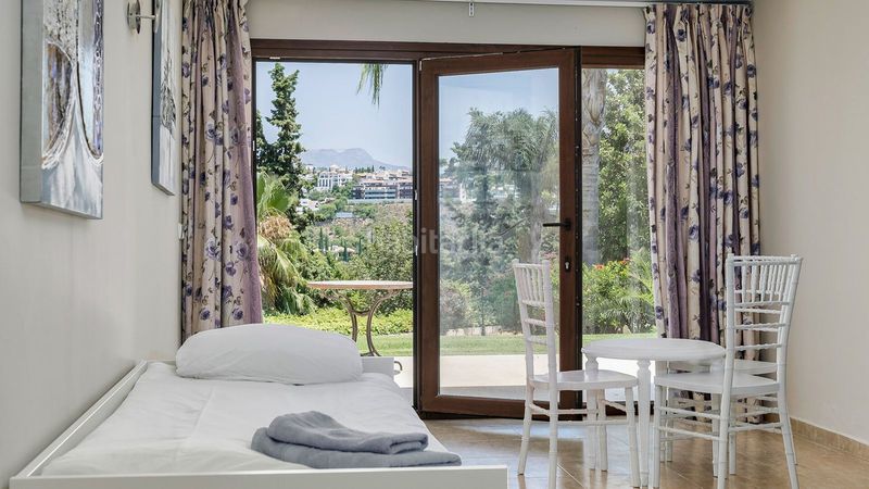 Foto a9b379f2-41de-4d7a-b837-6dcc80e26539. Xalet amb aparcament piscina a Los Flamingos Benahavís