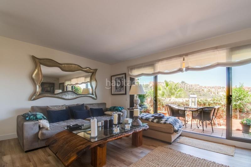 Foto abf8a0b3-e835-4ee3-8599-3041a4bf8ea6. Dachwohnung mit parking pool in La Duquesa Manilva