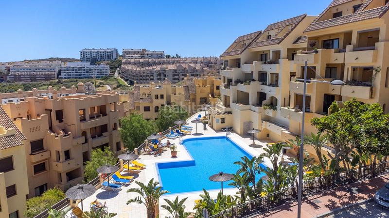 Foto 2d1eb6c4-5649-4545-91f5-bbaf955bb48d. Penthouse with parking pool in La Duquesa Manilva