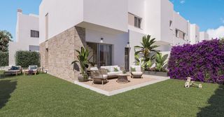 Semi detached house en Churriana - El Pizarrillo - La Noria - Guadalsol