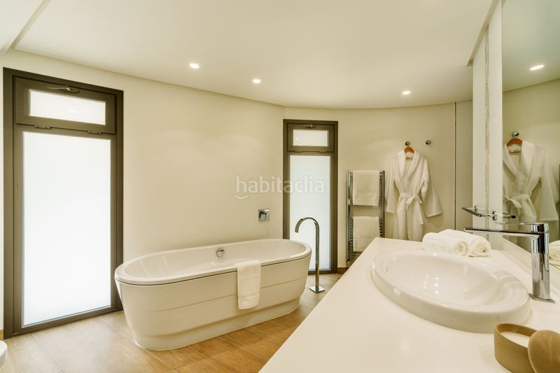 Foto 1e9a6ee1-73f2-4bca-86b5-ad06961a881c. Chalet en Las Brisas Marbella