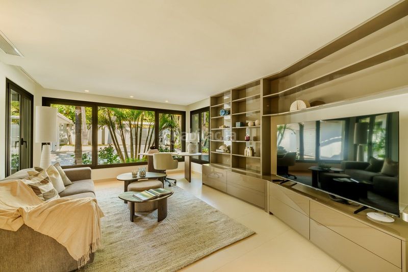 Foto 89ec369f-f4af-4947-a2f4-c4ef3c376d8b. Xalet amb aparcament piscina a Las Brisas Marbella