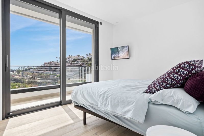 Foto 21584b29-544b-4959-abe0-bf10250d606f. Xalet amb aparcament piscina a La Alquería Benahavís