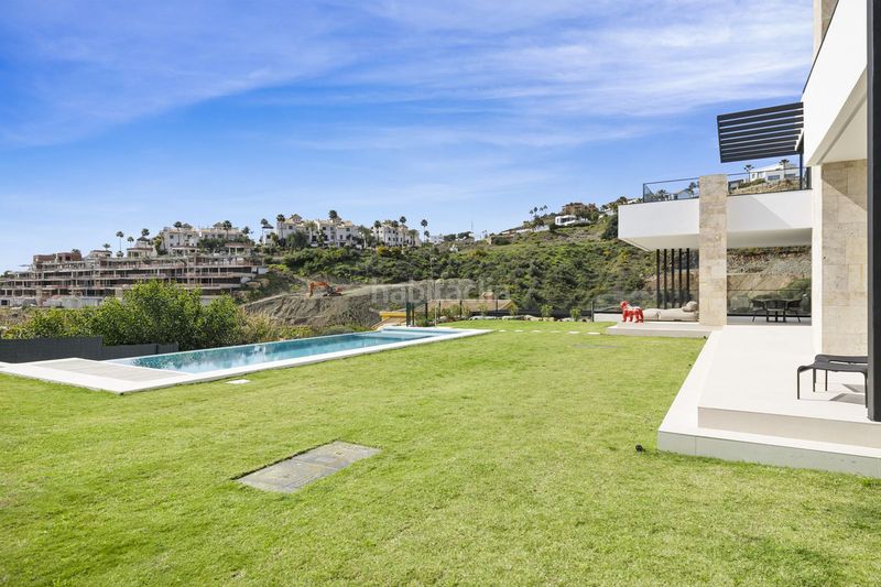 Foto ff64c0c5-8ccb-4725-b454-da6d26d28e5e. Xalet amb aparcament piscina a La Alquería Benahavís