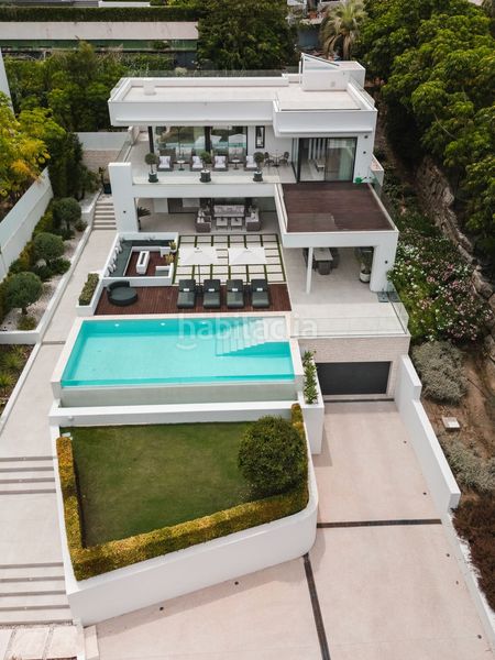 Foto 7f49bfff-67d2-41c2-8996-5250f3f6202c. Xalet amb aparcament piscina a Las Brisas Marbella