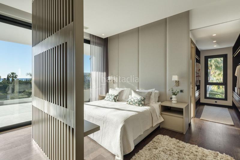 Foto 0ab02ded-d118-4997-afa6-962f0a77ab2f. Chalet with parking pool in lomas de Marbella club Marbella