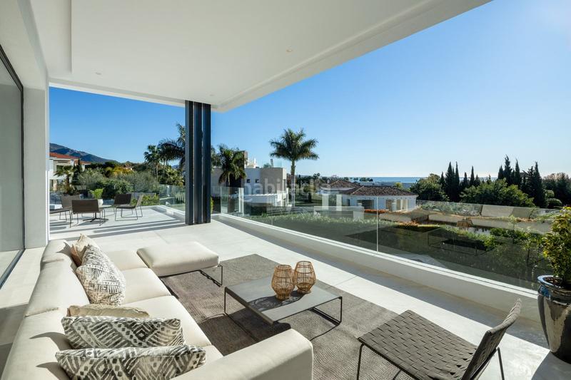 Foto cf61210e-785c-4741-8c50-f01984959a4c. Chalet with parking pool in lomas de Marbella club Marbella