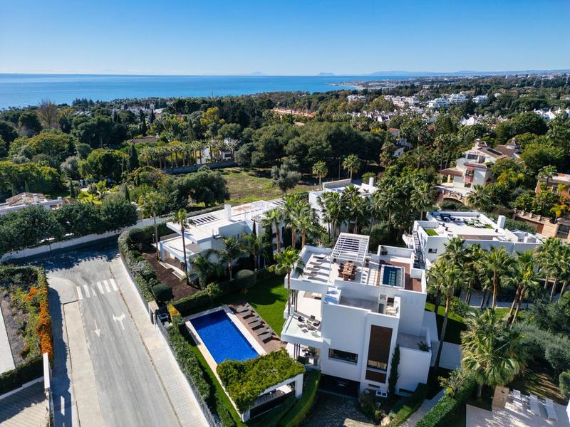 Foto 8a46a880-e1cc-448d-aa69-0f8c411166ba. Chalet en lomas de Marbella club Marbella