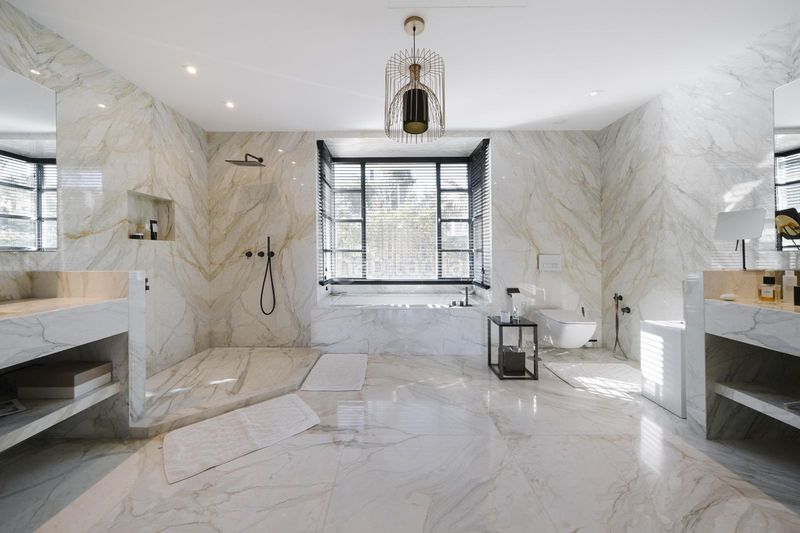 Foto 4151336a-2a18-47d6-9a33-df9f11442914. Xalet amb aparcament piscina a Los Flamingos Benahavís