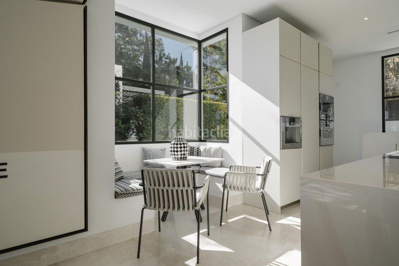 Foto 5cdaf3e2-4328-47b1-b986-27e12e42a8a4. Xalet amb aparcament piscina a Los Flamingos Benahavís