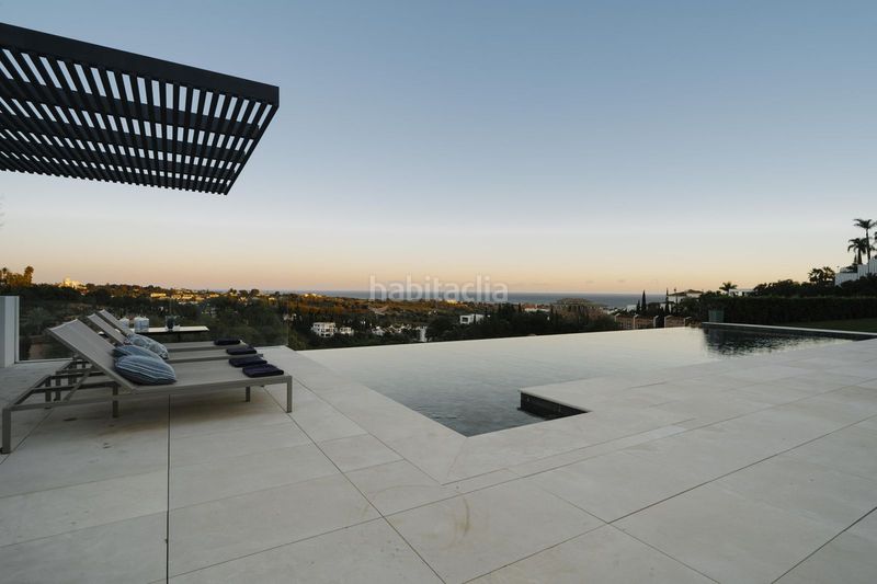 Foto 6512cacc-b14c-4928-8c62-e018e2036ca4. Xalet amb aparcament piscina a Los Flamingos Benahavís